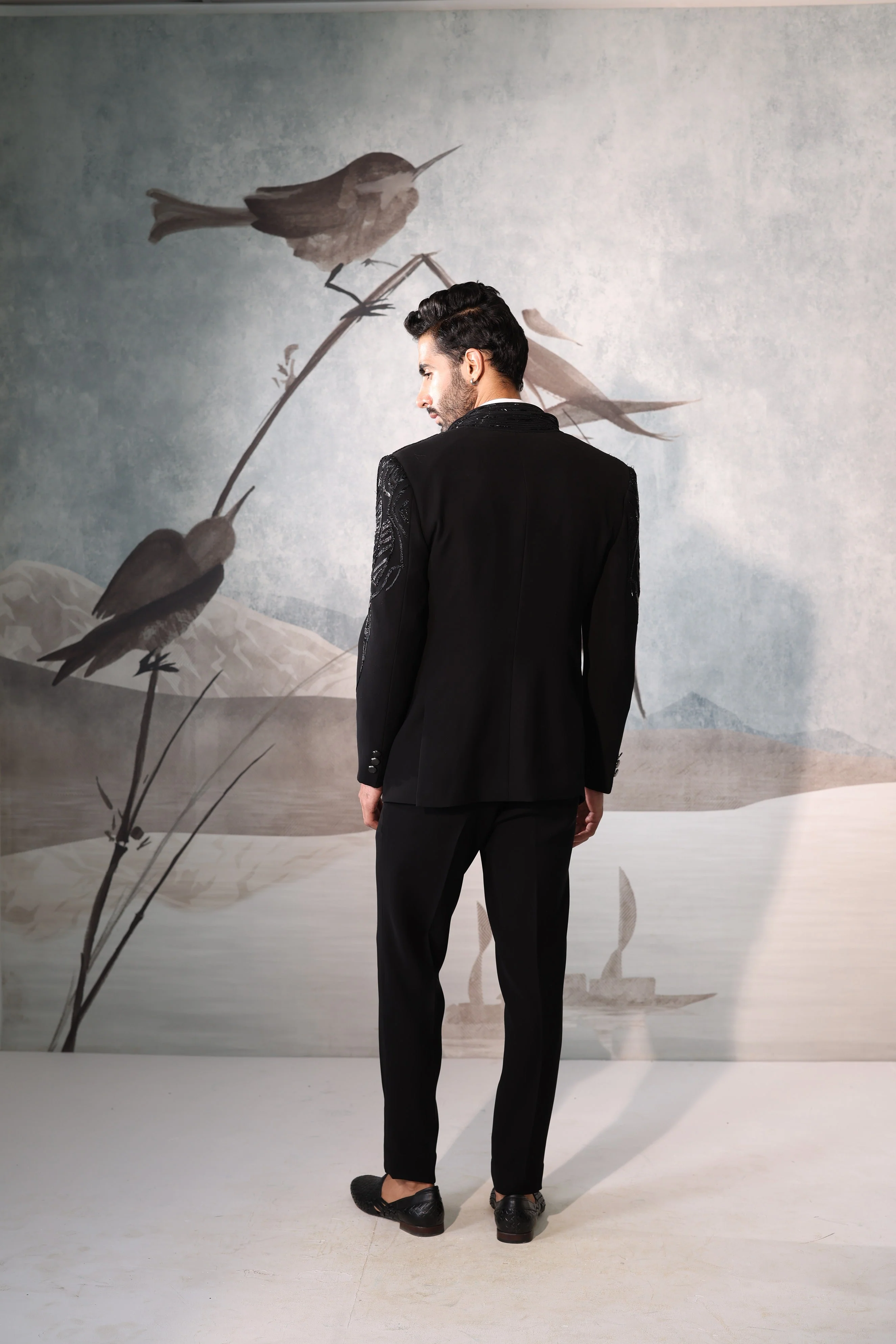 Black Tuxedo with sequence design - Image 4