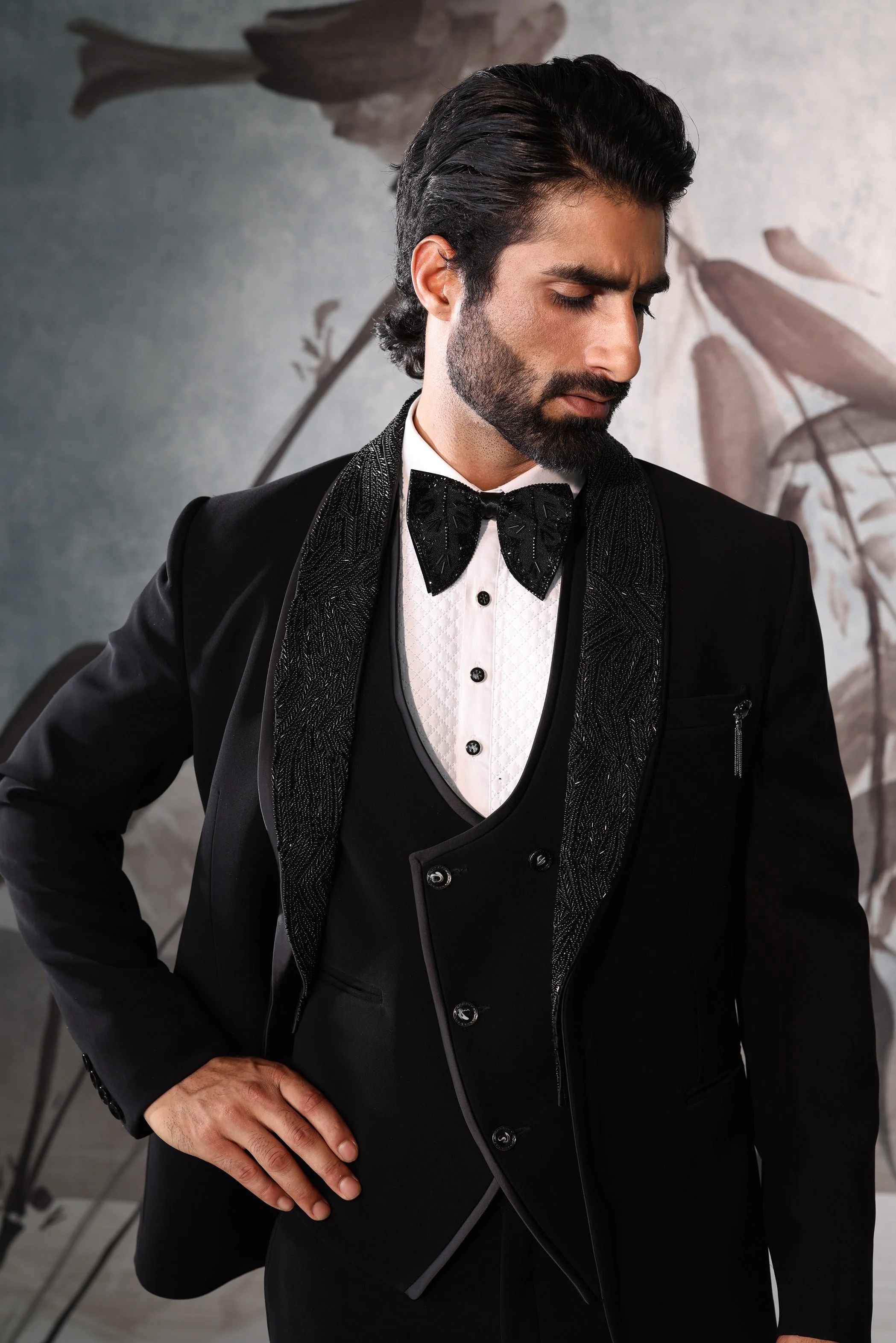 Black tuxeudo - Image 4