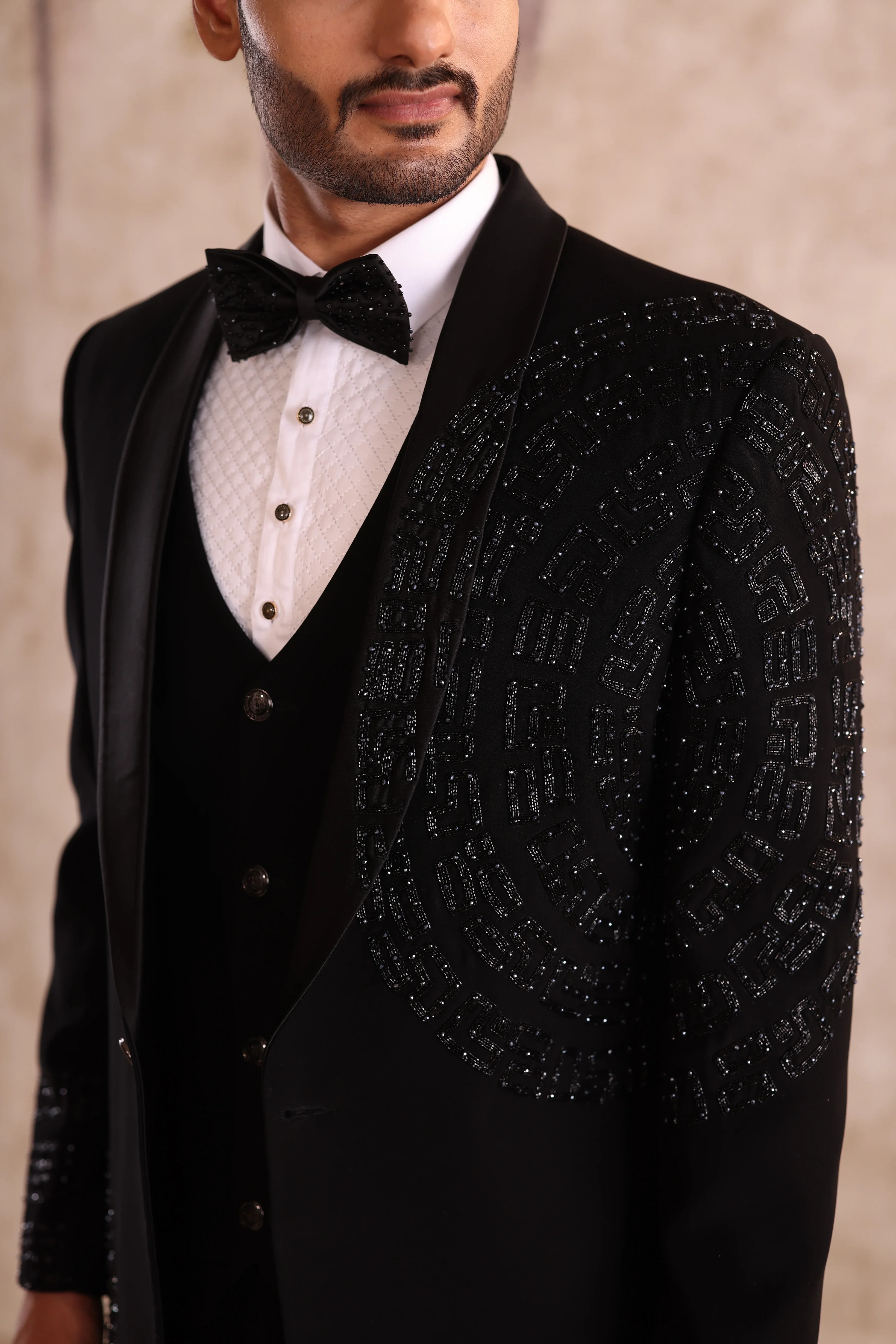 Black shawl lapel tuxedo with embroidery work - Image 4