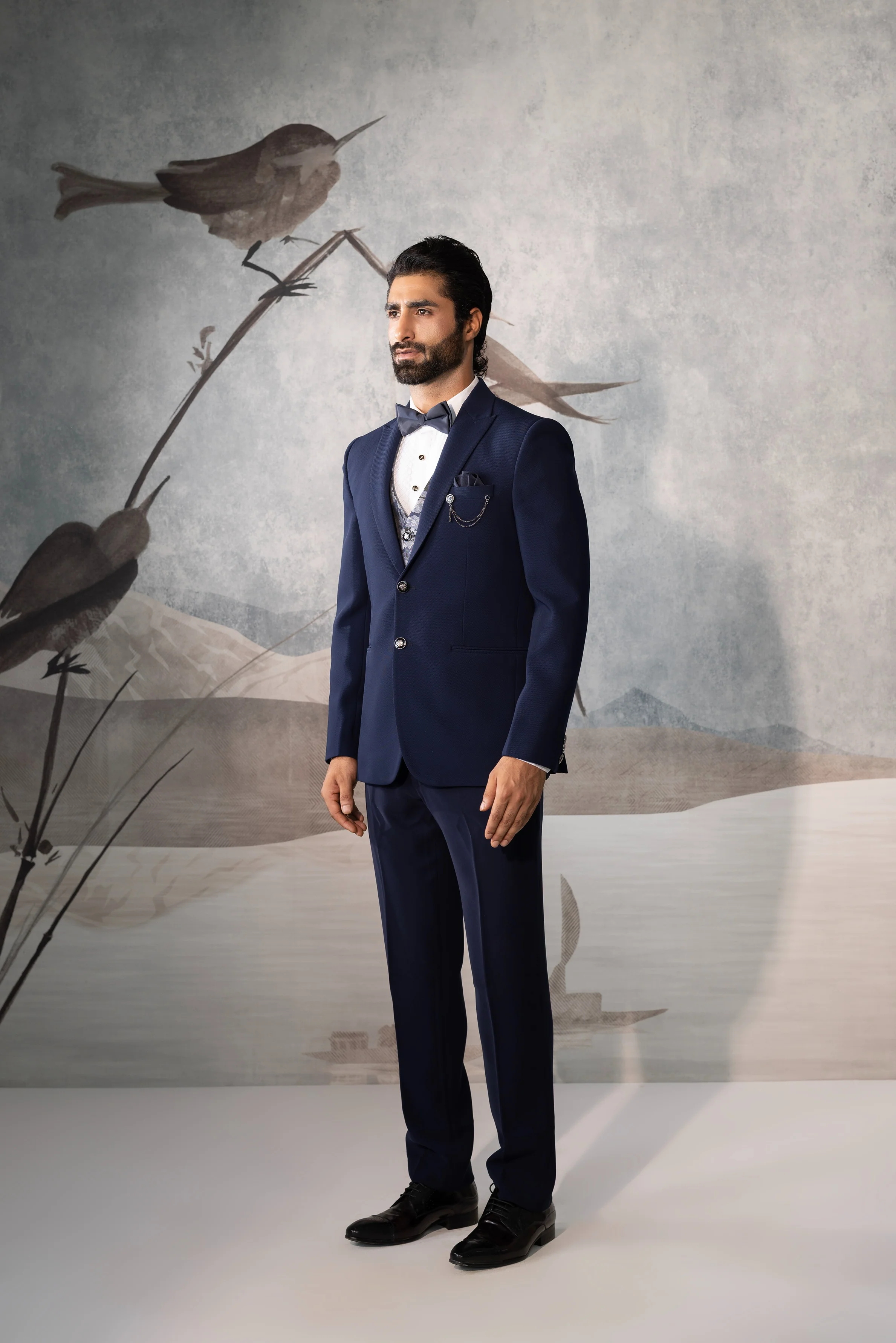 Formal suit with printed waistcoat - Image 2