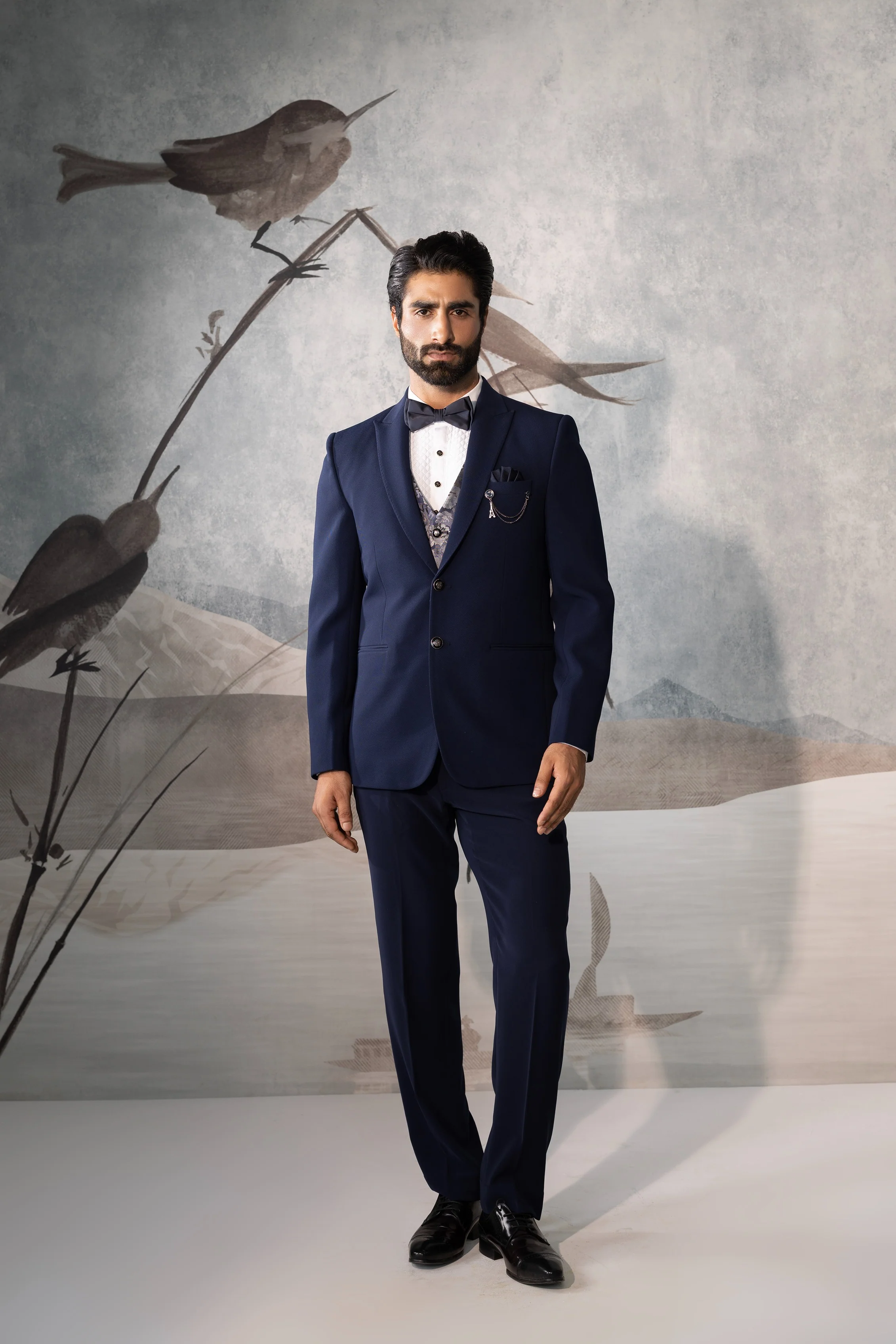 Formal suit with printed waistcoat - Image 4