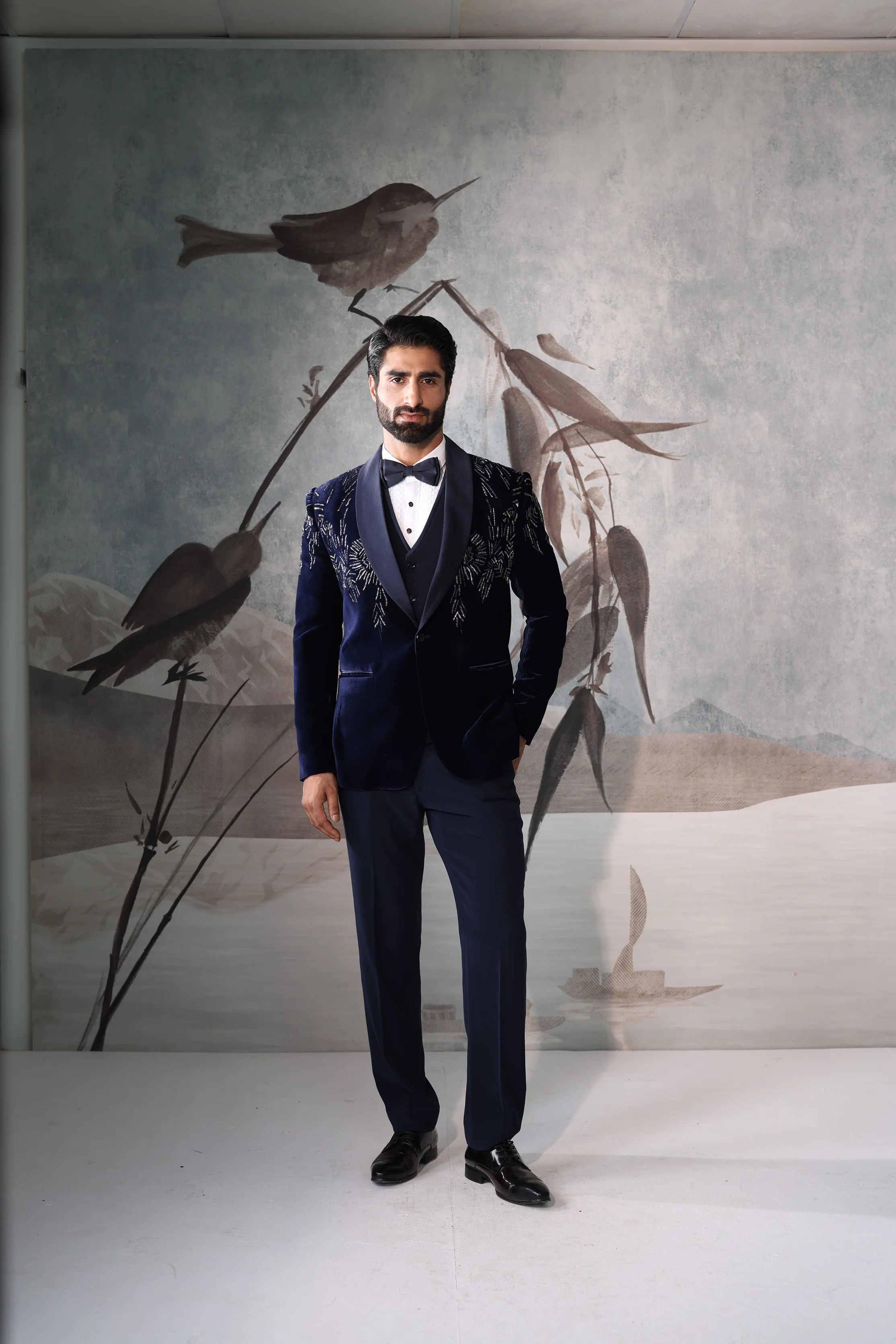 Blue velvet tuxedo with embroidery work - Image 2