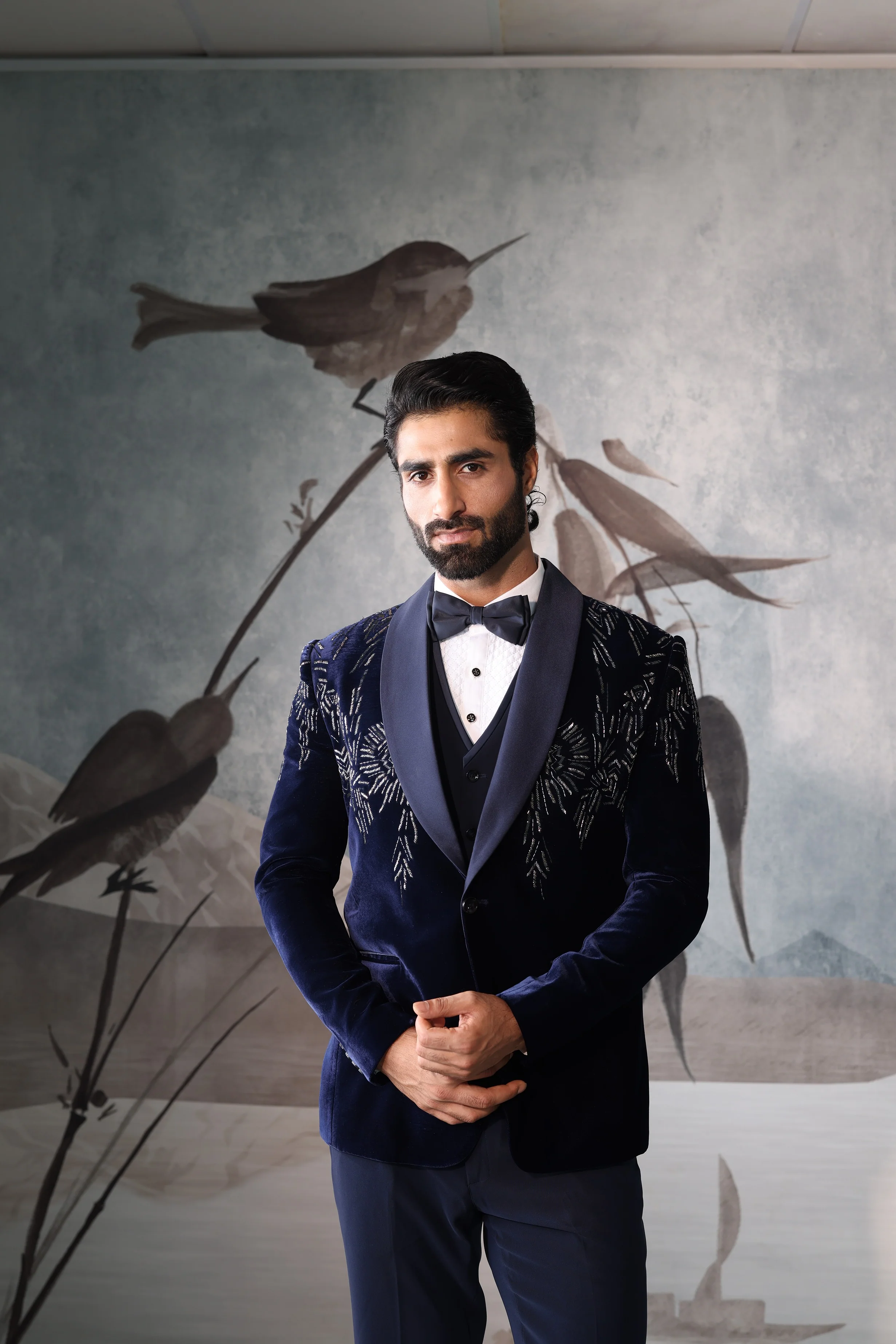 Blue velvet tuxedo with embroidery work - Image 4