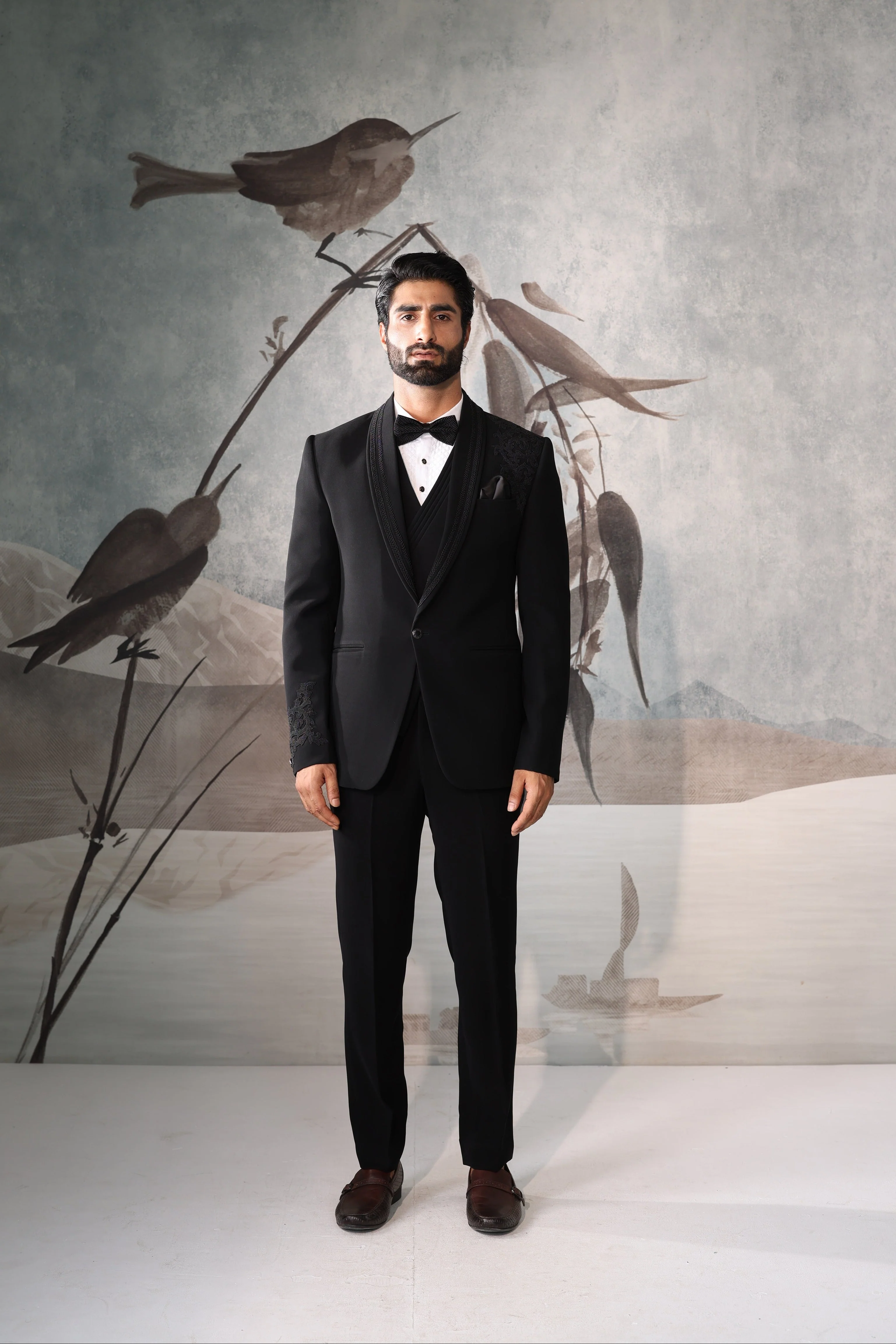 Classic Black tuxedo for men - Image 2