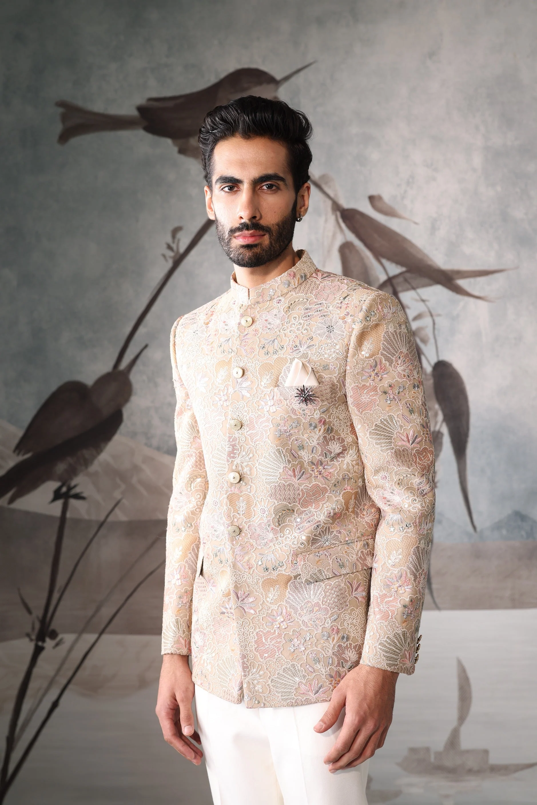 Beige bandgala with floral design - Image 5