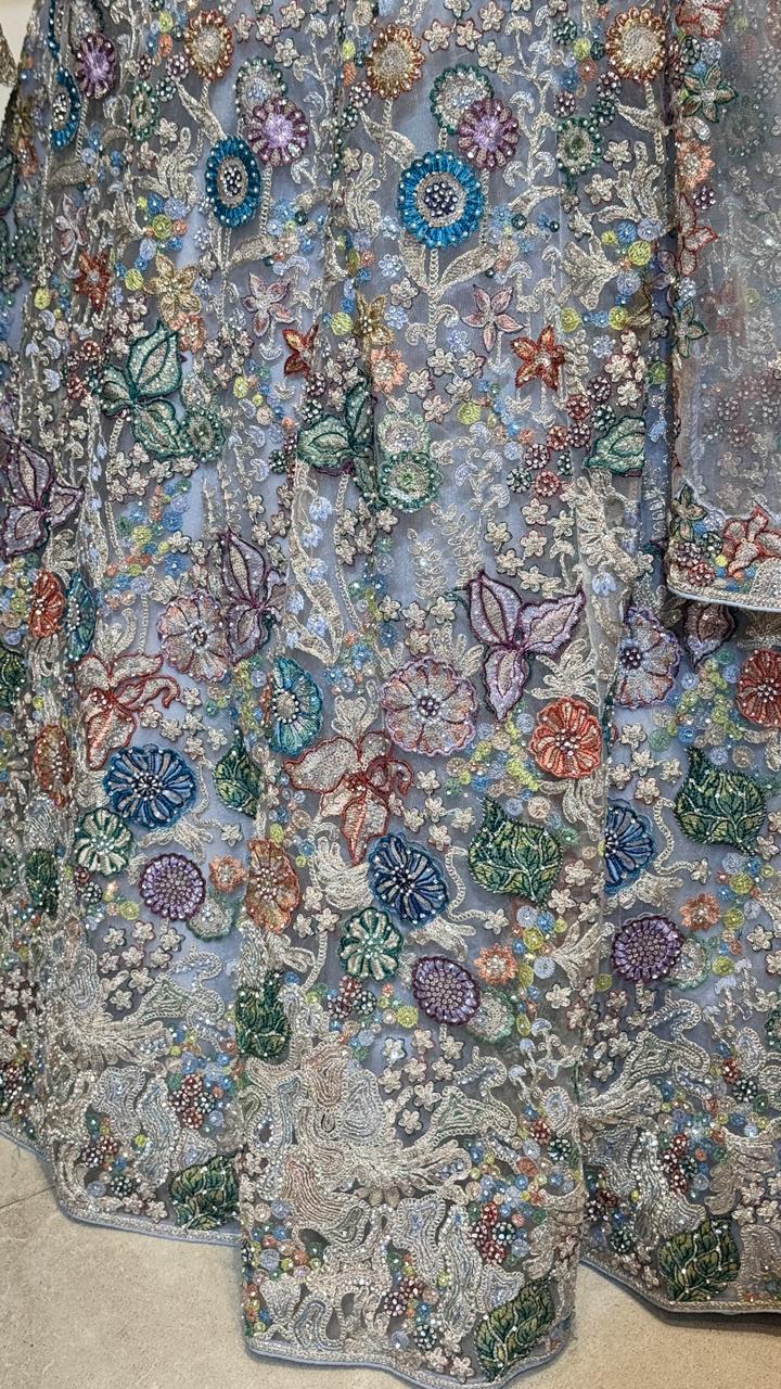 Floral lehenga - Image 4