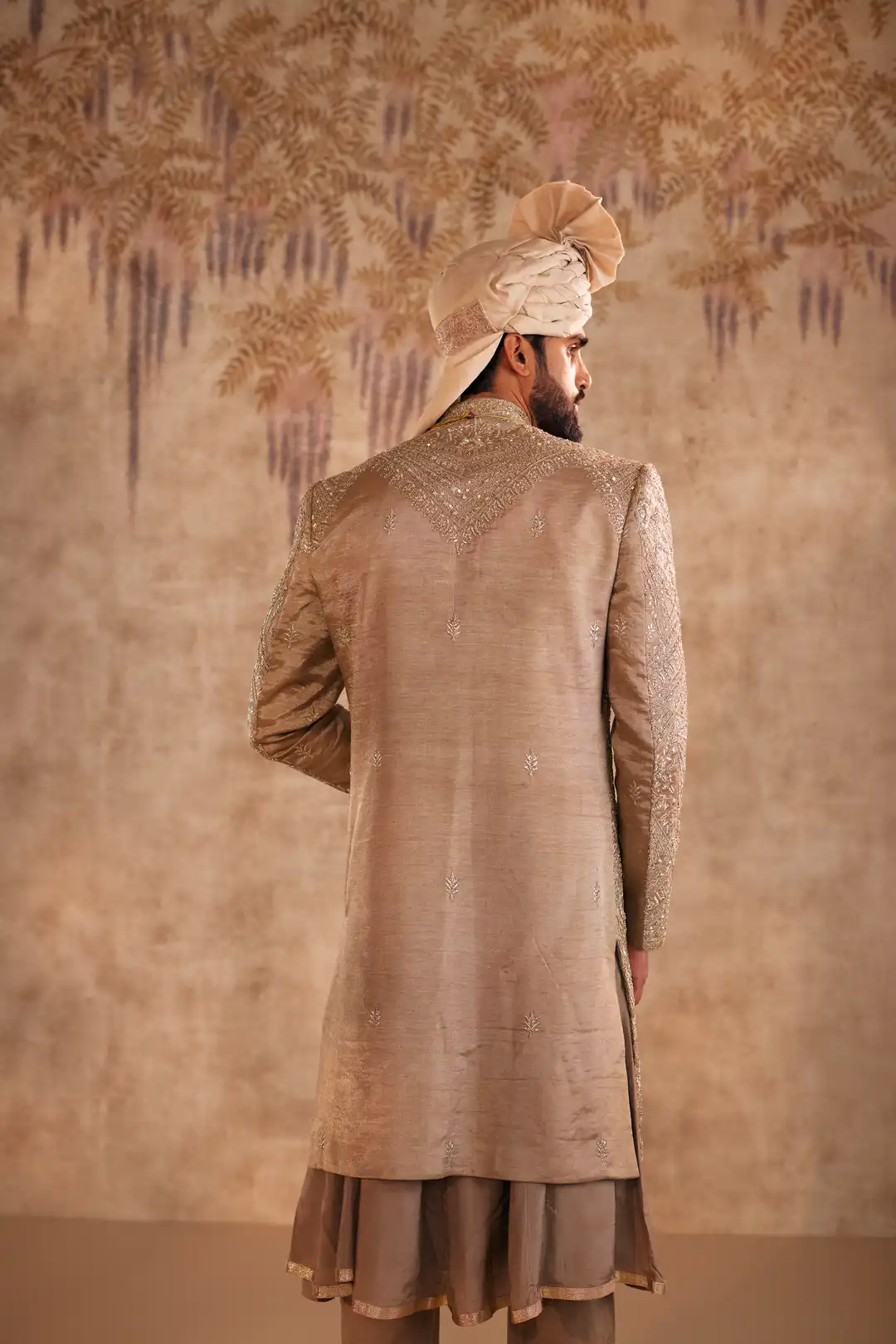 Gold silk zardozi work Sherwani - Image 5