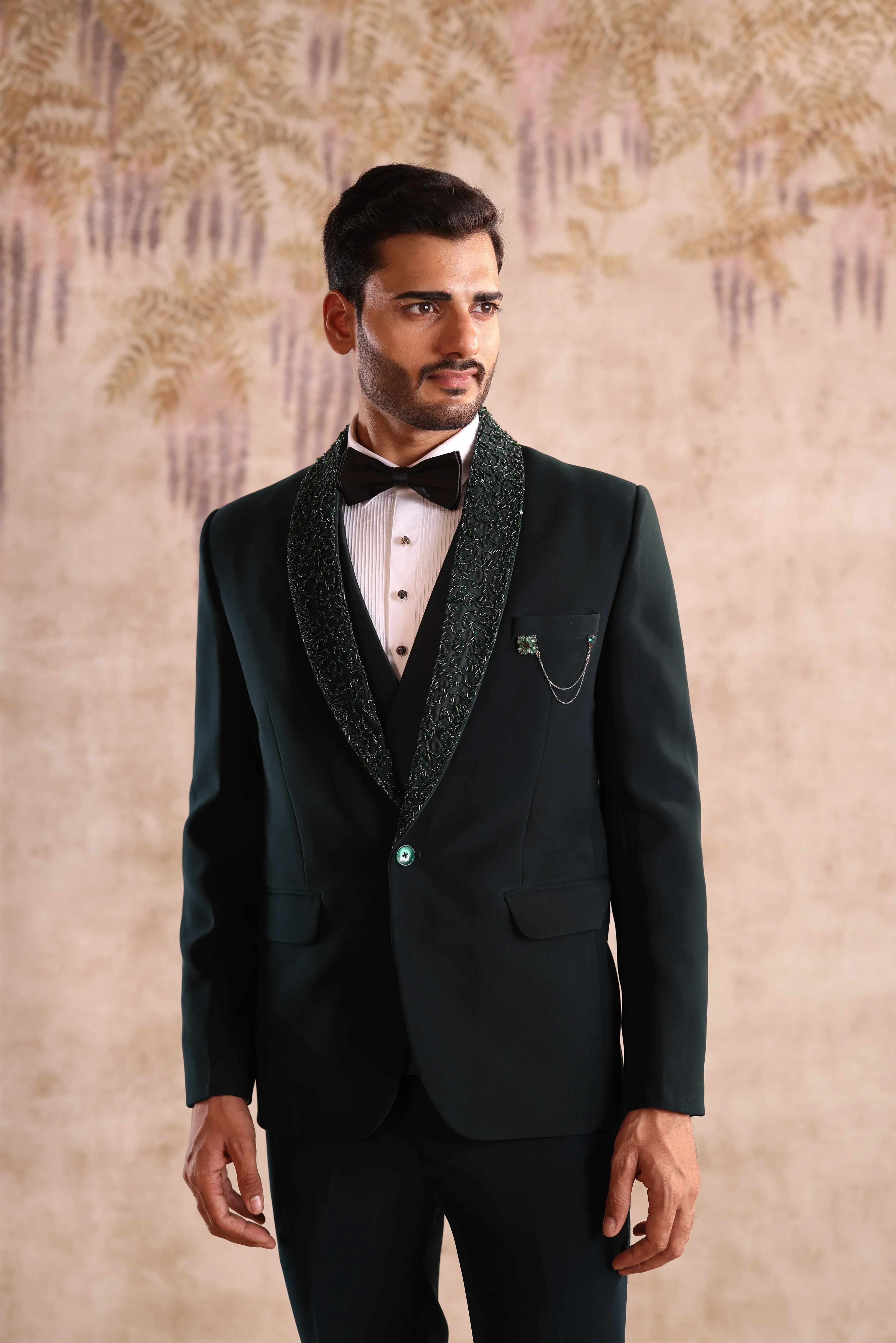 Green embroidered shawl collar  tuxedo - Image 2