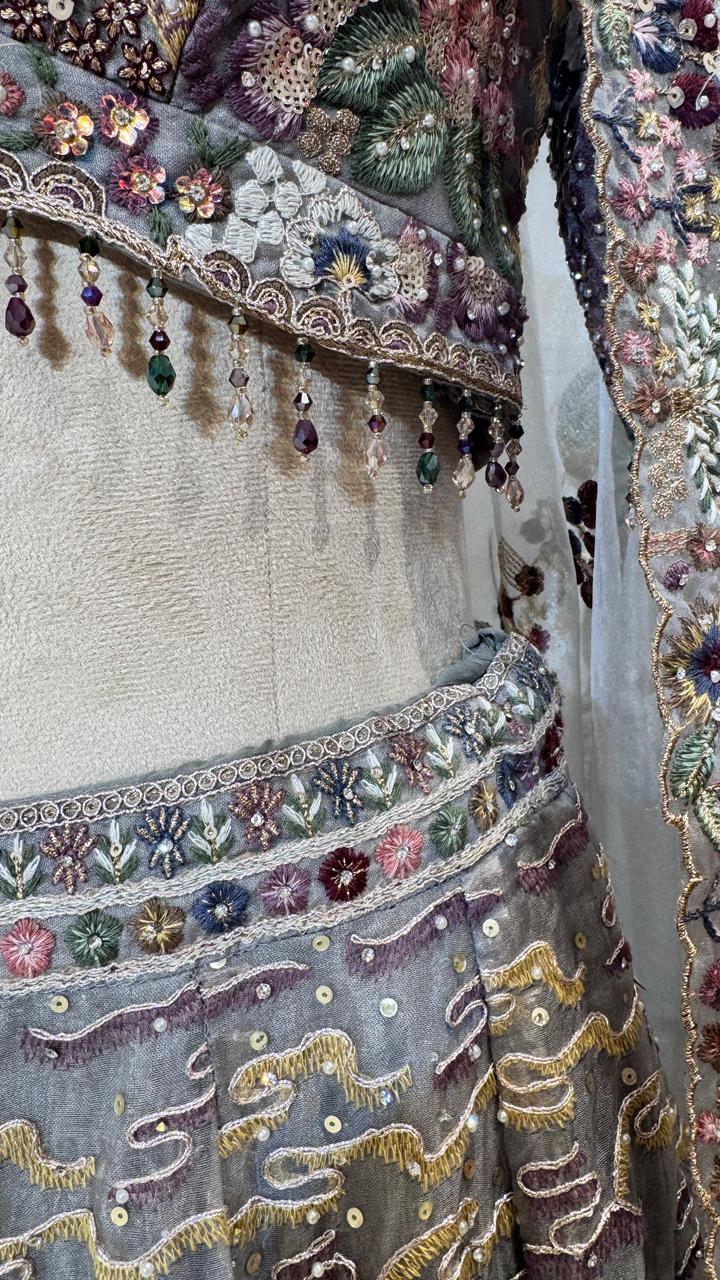 Grey floral lehenga - Image 4