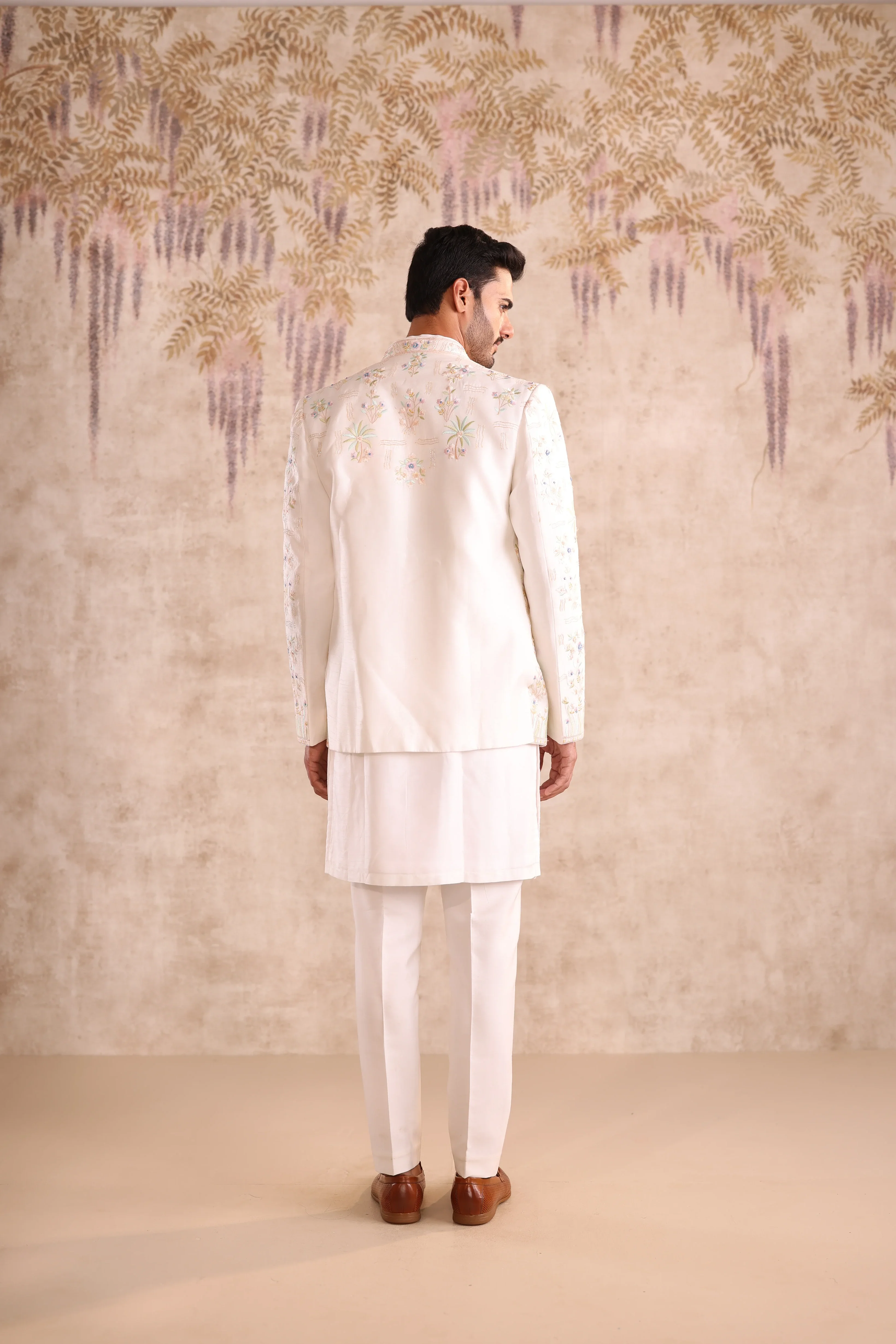 White machine embroidered indo western with kurta - Image 5