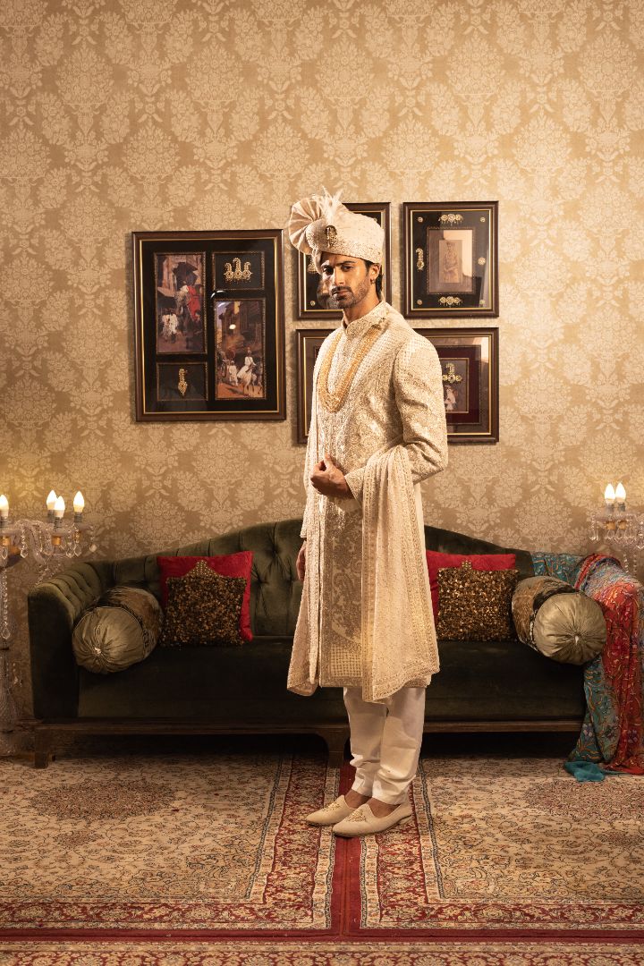 Ivory sherwani for men - Image 4