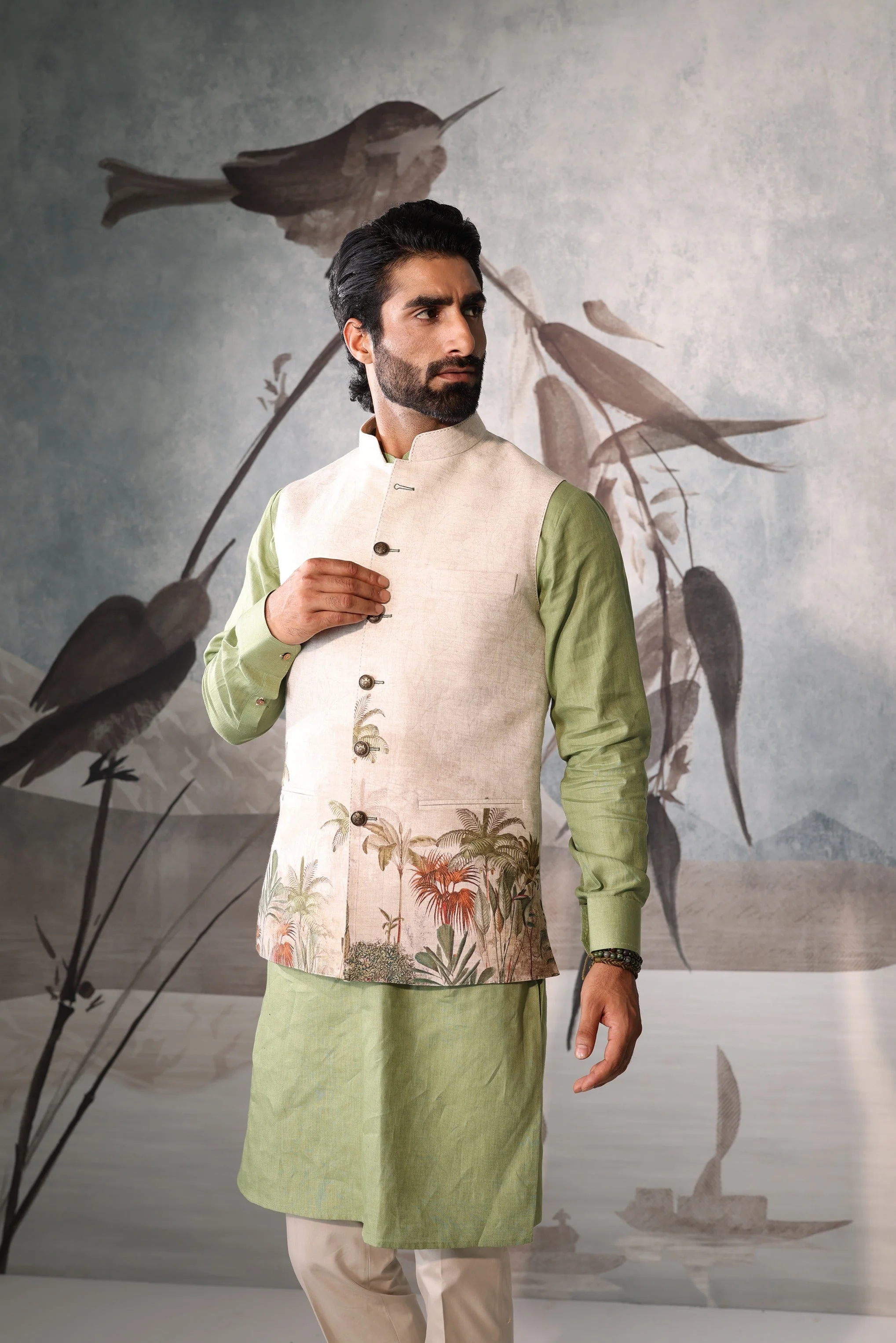 Linen sadri set with green kurta and floral design - Image 3