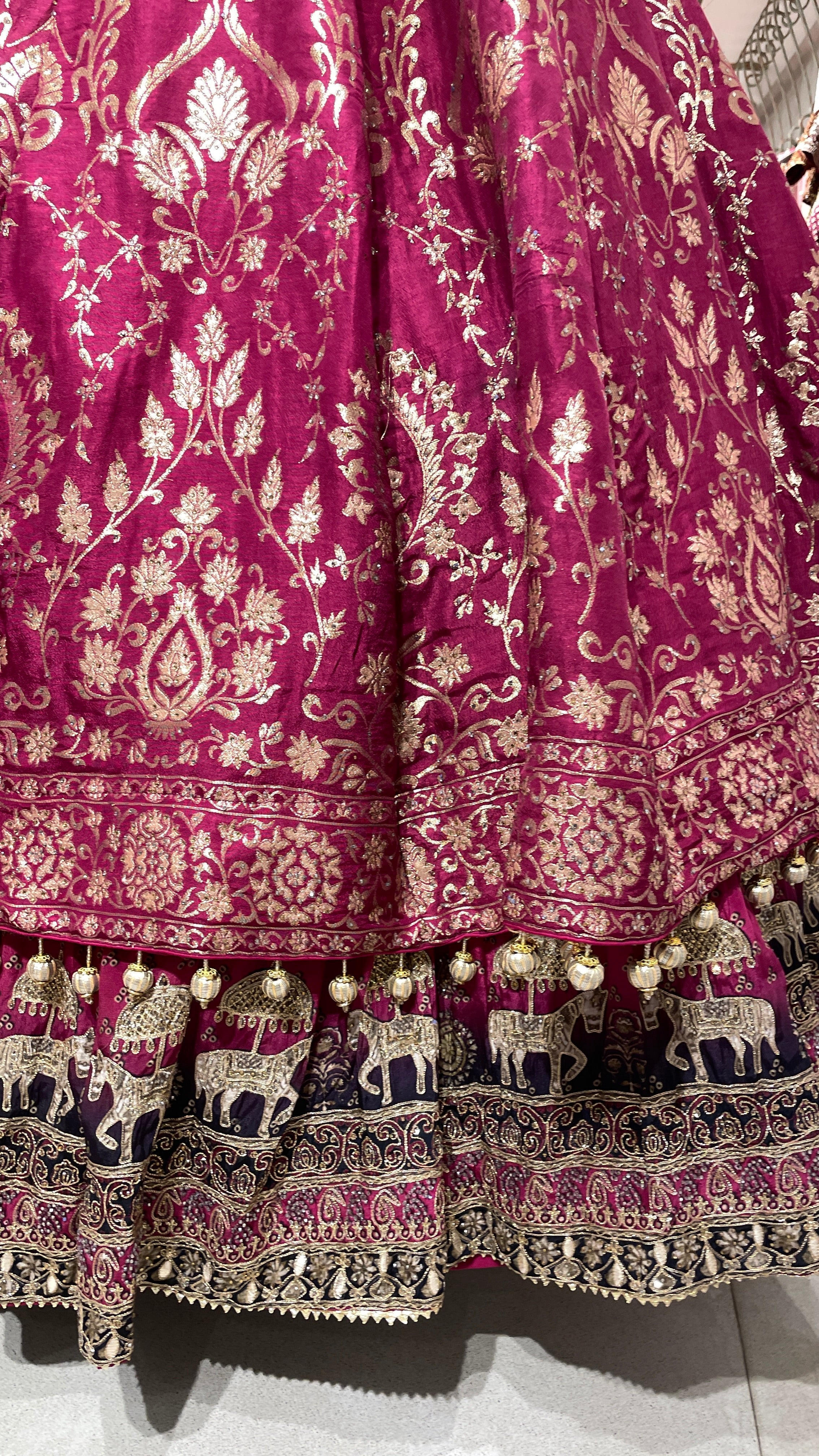 Magenta Banarasi silk lehenga with motifs - Image 3