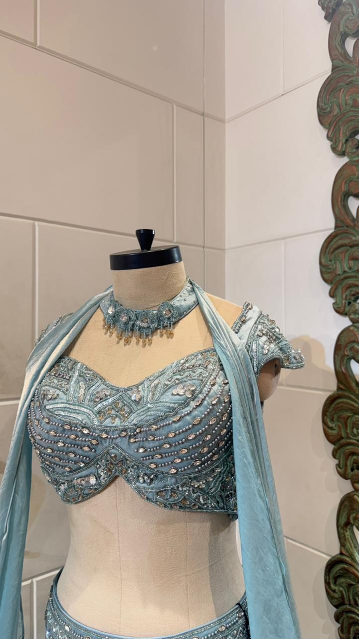 Magnetic lehenga - Image 3