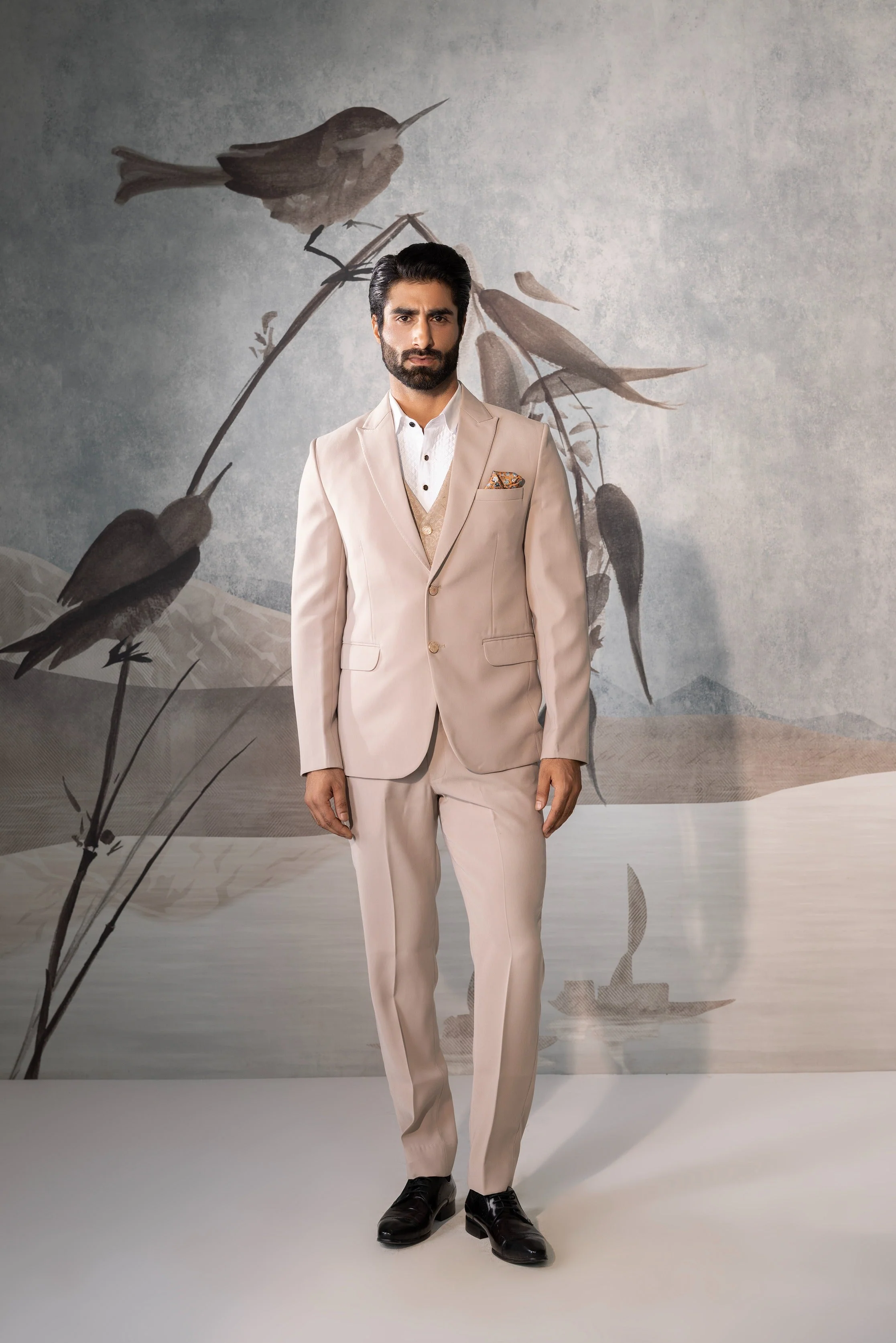 Men's Beige Wedding Tuxedo Suit with Blazer - Image 2