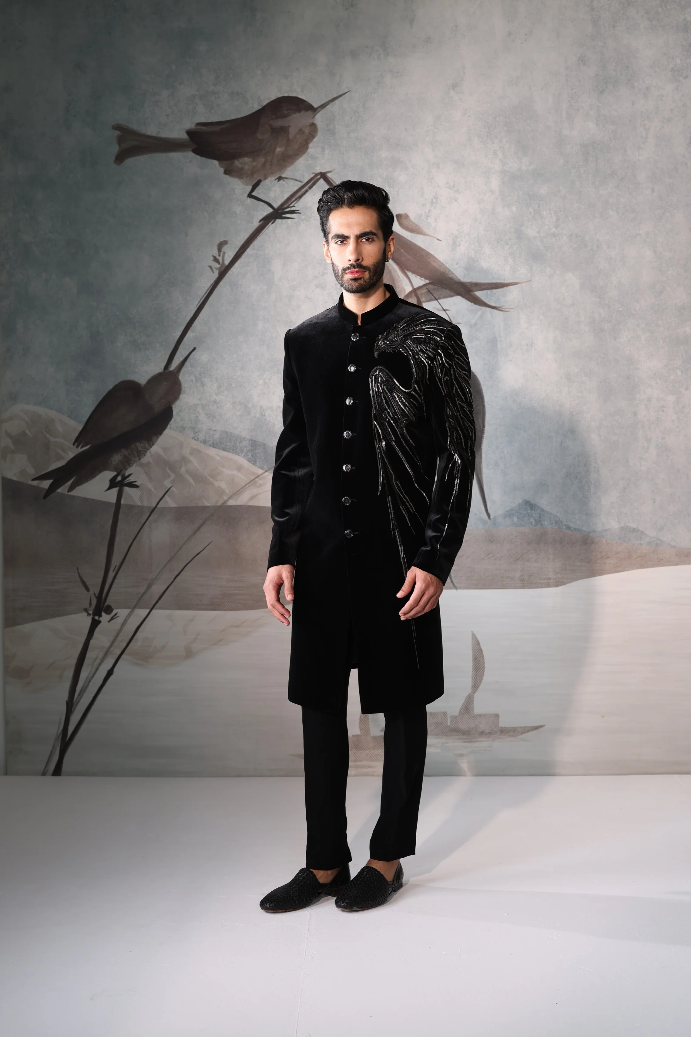 Indo Black Bandgala with shoulder design - Image 4