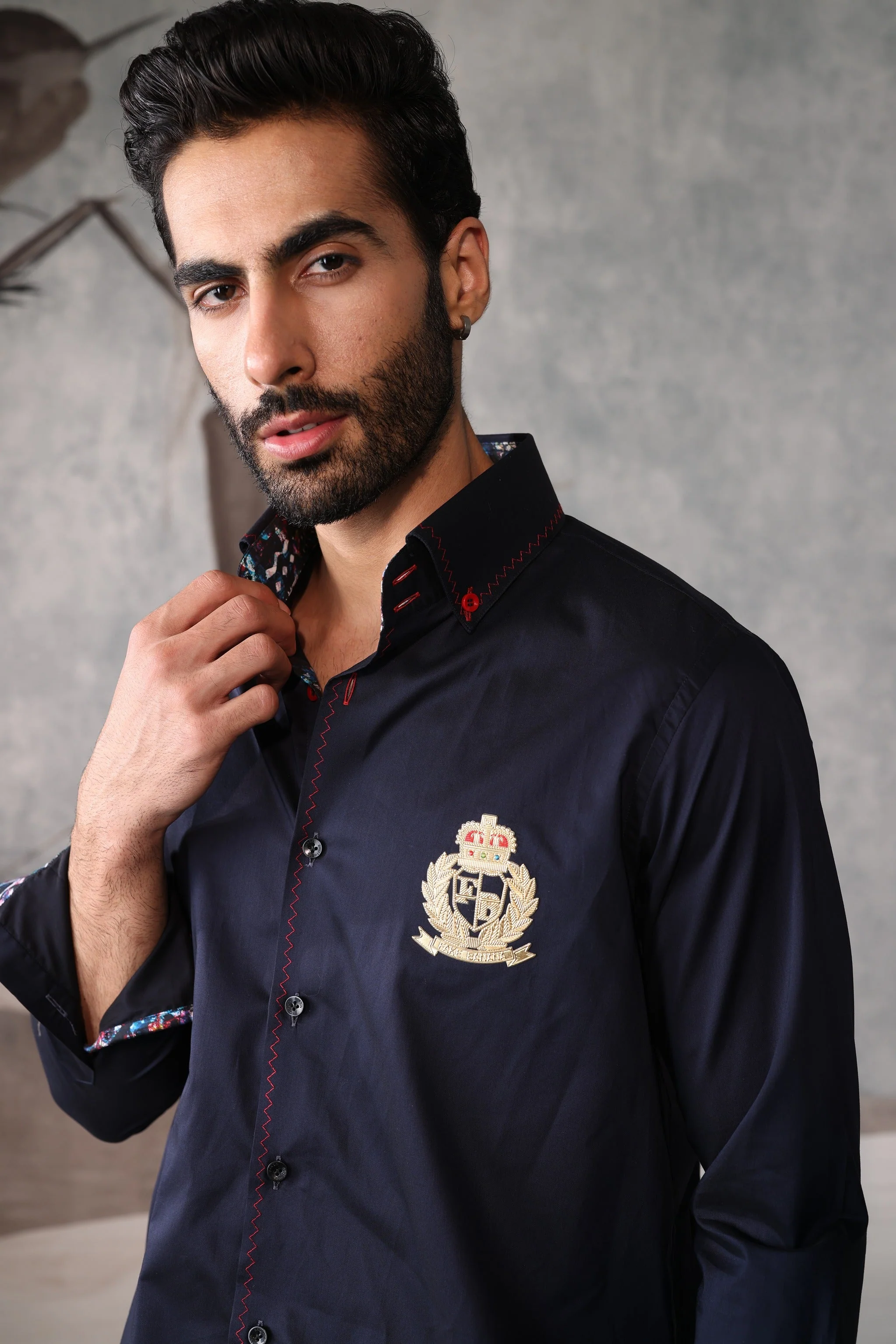 Men's Navy Crest Embroidered Shirt with Printed Contrast Cuffs - Image 5