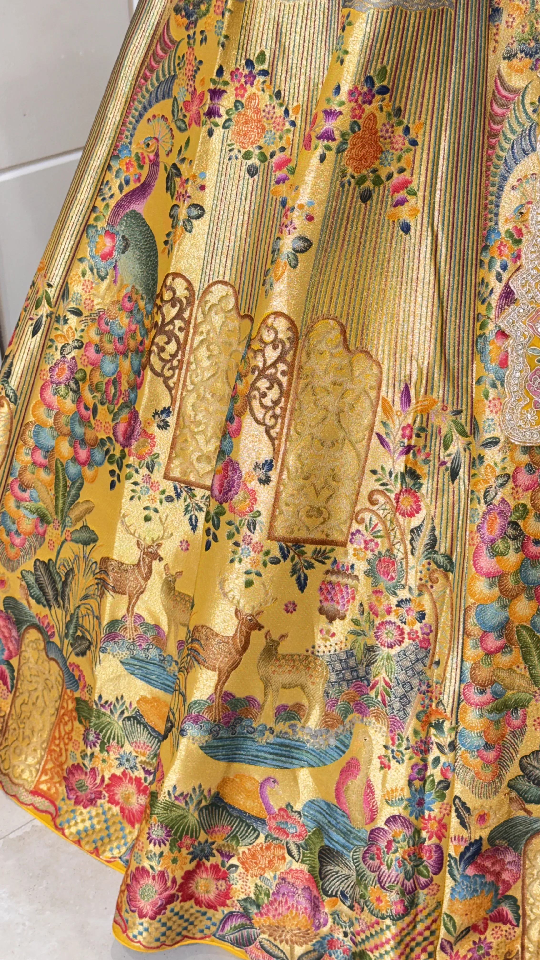Mustard Banarasi print lehenga - Image 3