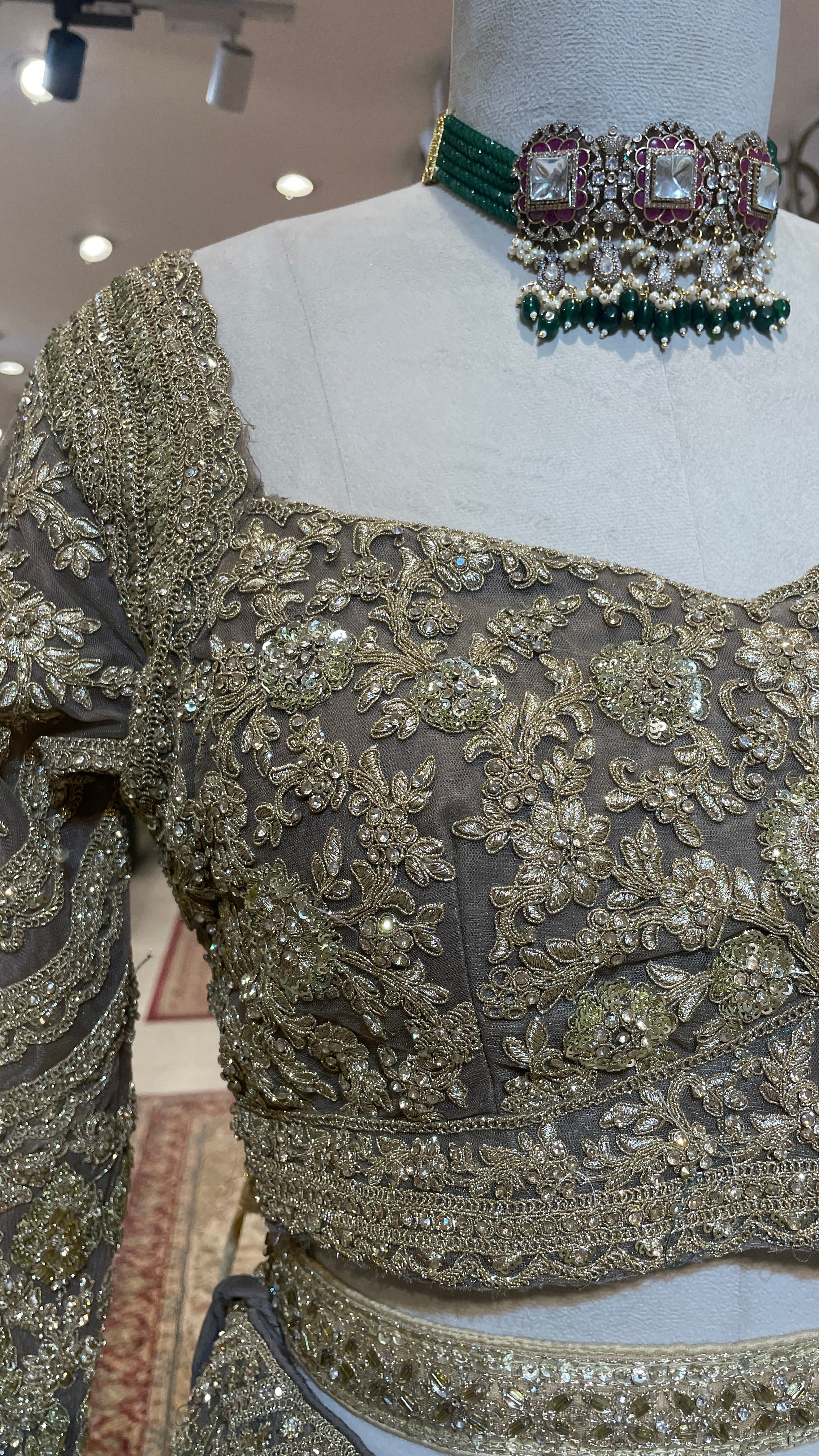 Net lehenga with gold embellishments - Image 3