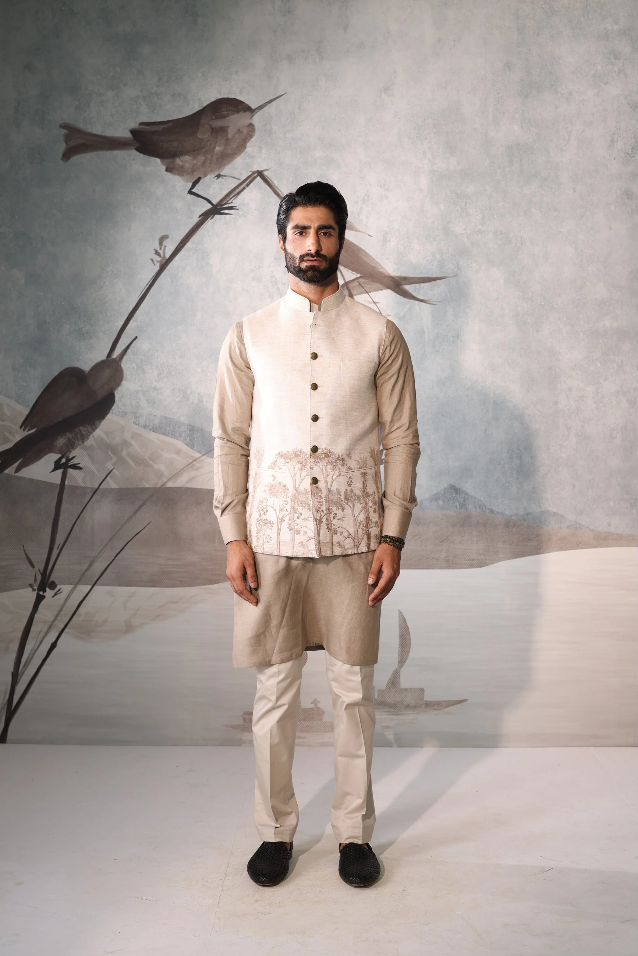 military-inspired green sadri set with leather piping, kurta & pyjama - Image 3