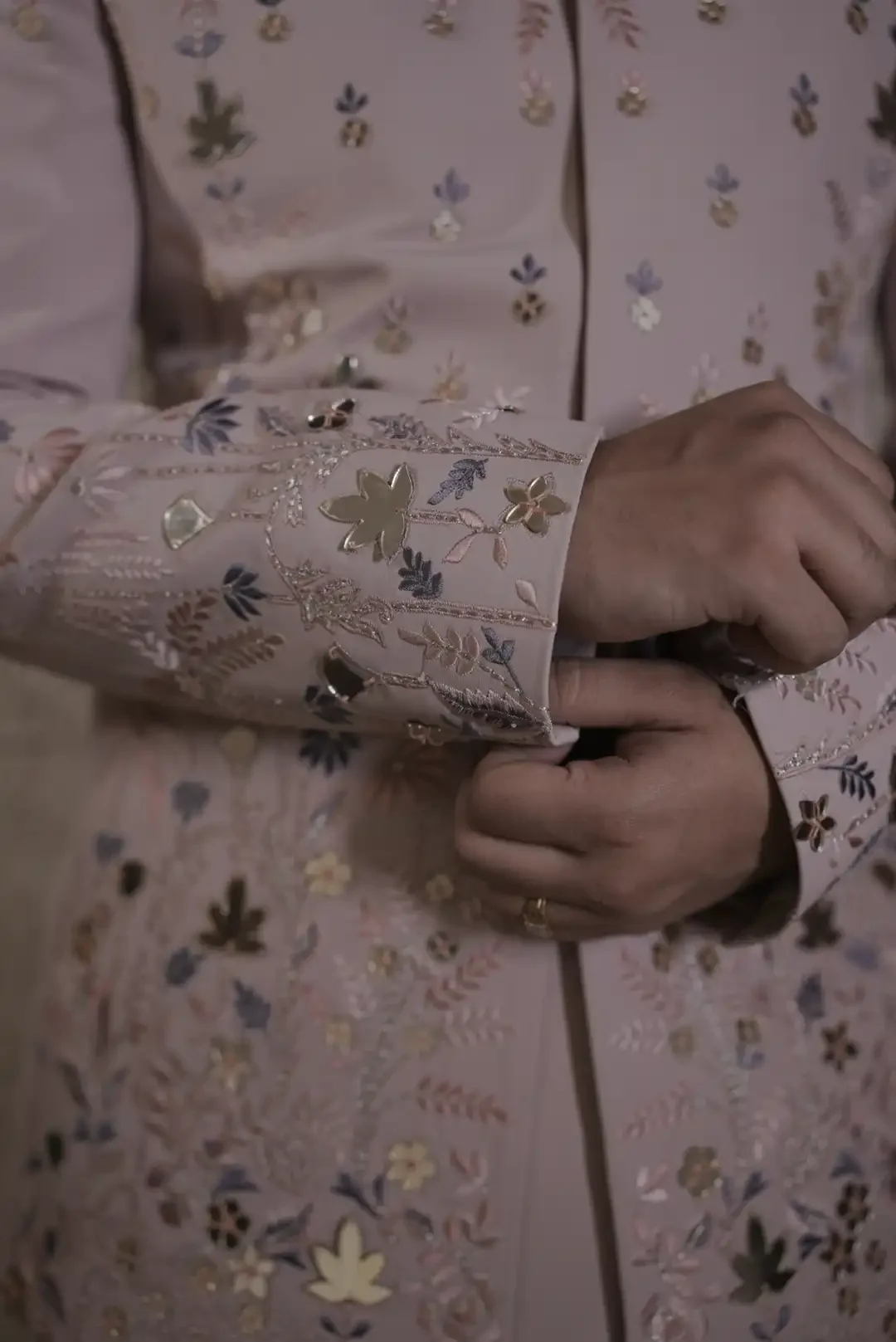 Pastel Pink Bandgala with floral motifs & Mirrorwork - Image 2