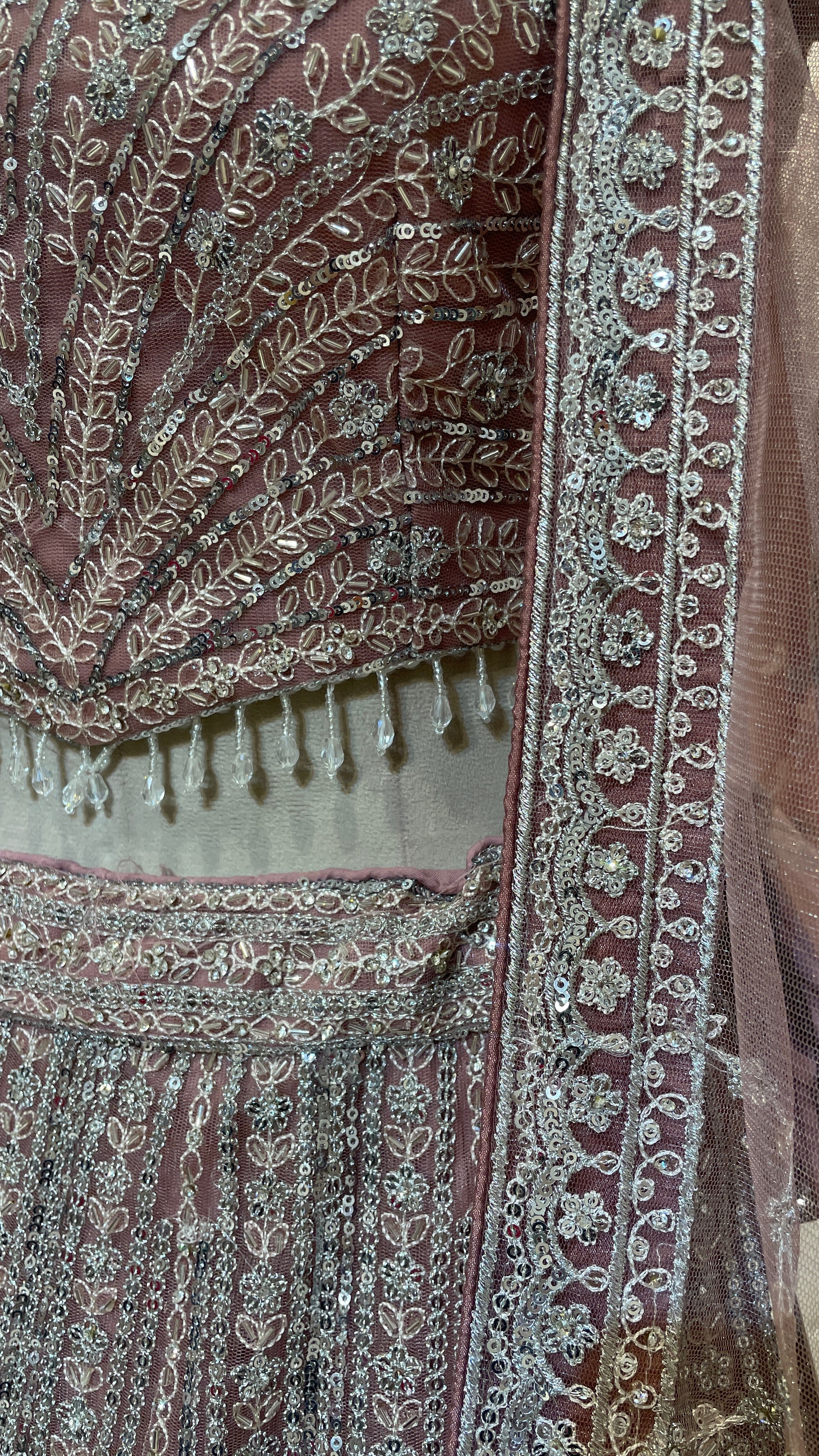 Peach net lehenga with sequins embellishments - Image 5