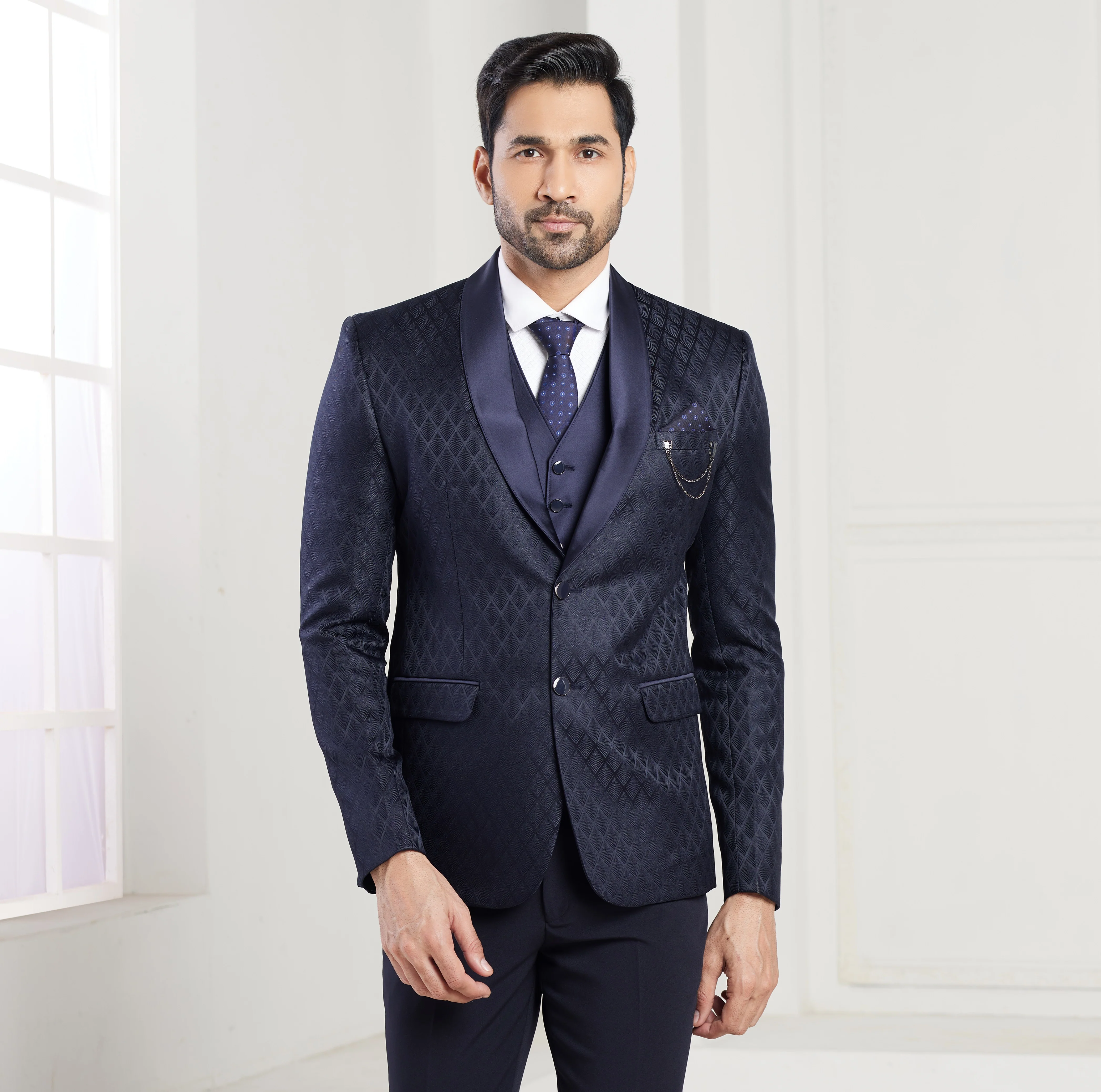 Purple mens tuxedo with threadwork - Image 2