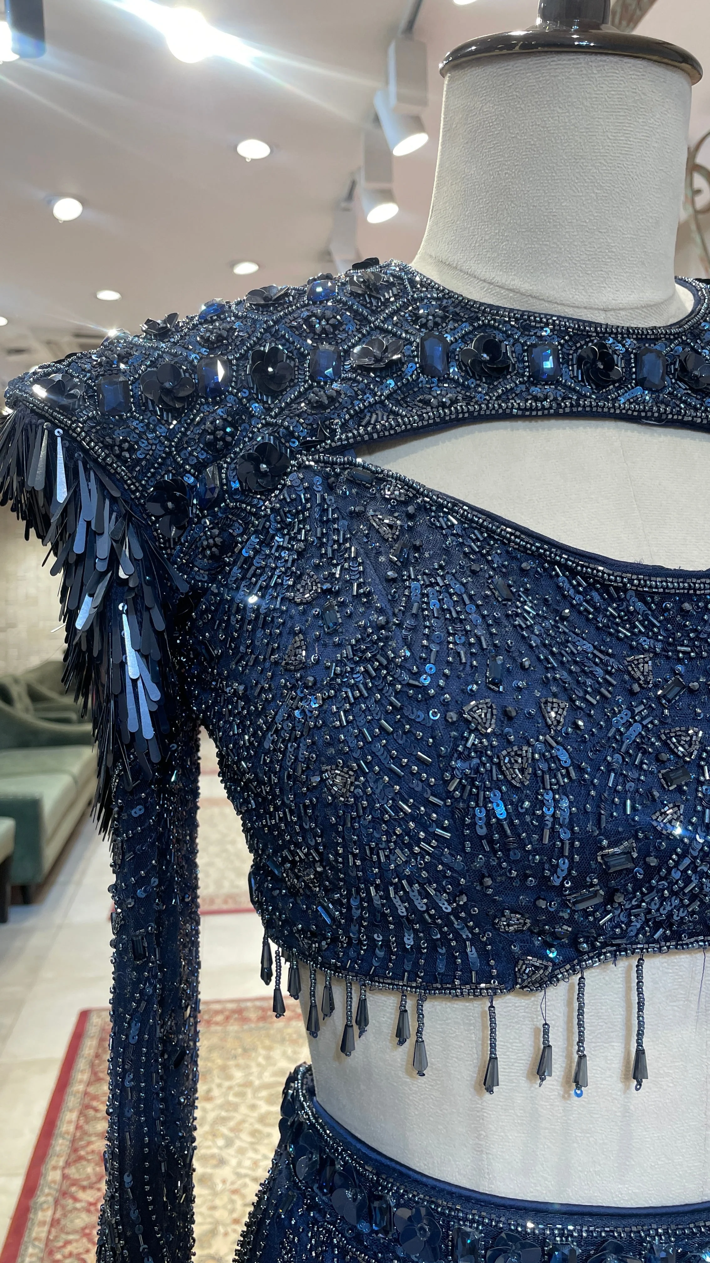 Royal blue net slit lehenga - Image 4