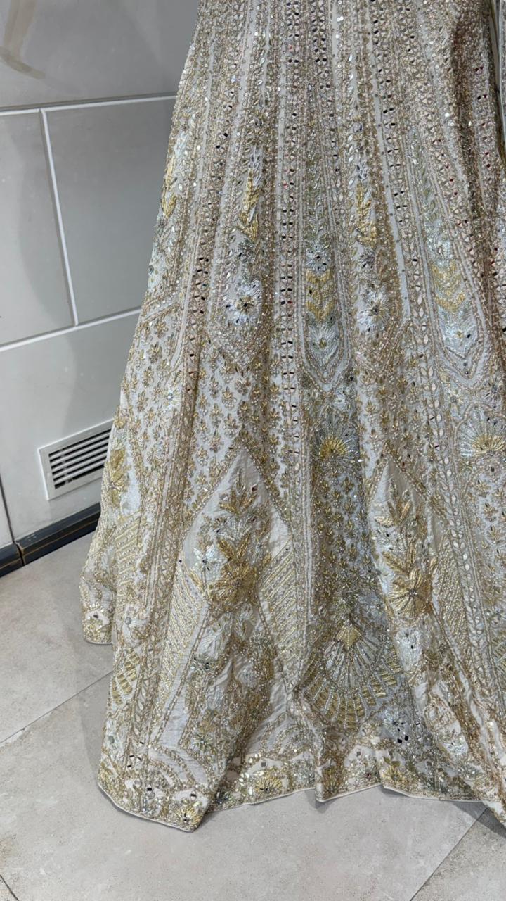 White mirror lehenga - Image 3